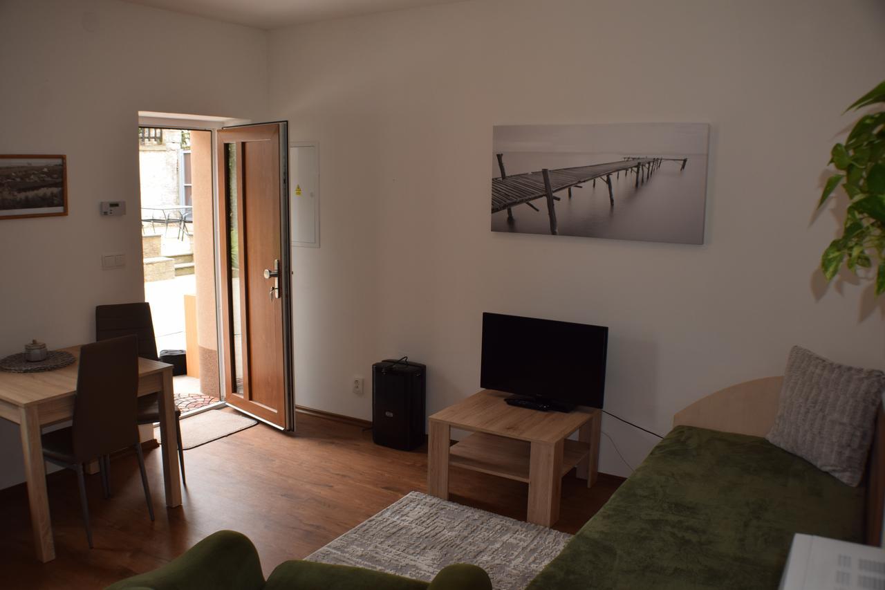Apartmany Lipa ターボル エクステリア 写真